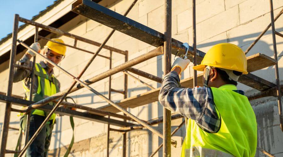 Professional residential roofers in Blue Eye, MO